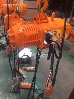 Electric Chain Hoist with 2 Lifting Points 500 kg to 5 ton Capacity 220 v to 690 v Voltage for Industrial Use